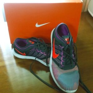 Womens Nike Flex Adapt TR